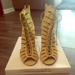 Steven Madden ladies shoes 👠 8.5